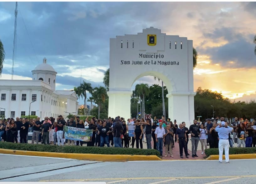 Cientos protestan San Juan favor agua y contra minería