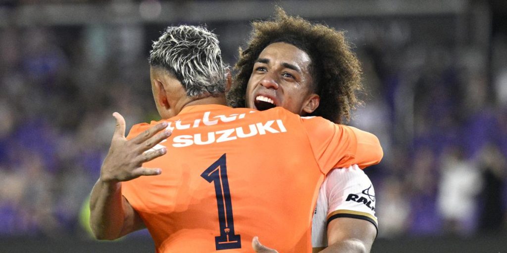 Keylor Navas resolves