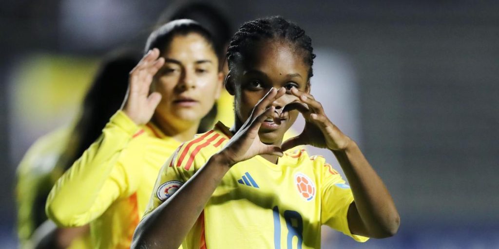 Linda Caicedo participates in the 'dance' from Colombia to Bolivia