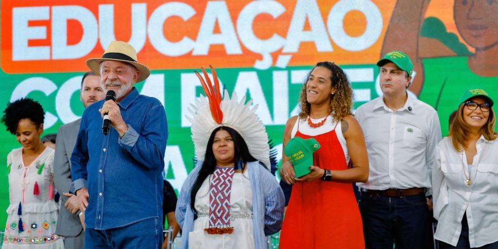 Lula keeps the arrangement for dialogue, but criticizes Trump's refusal