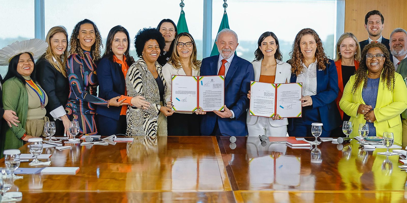 Lula sanctions 30% quota for women in state councils