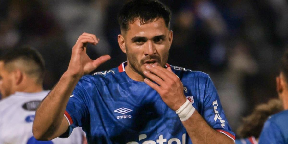 Maxi Gómez double in his debut with El Nacional