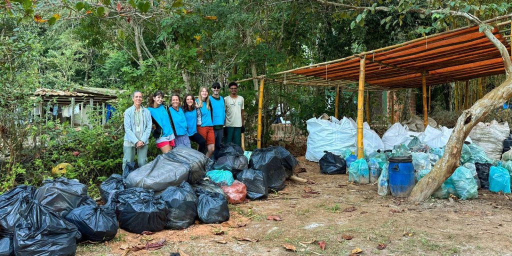 Mutirão in Ilha Grande finds garbage from China, Argentina and Ethiopia