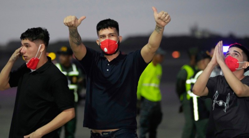 None of the 252 Venezuelans rescued from El Salvador belong to the Aragua Train