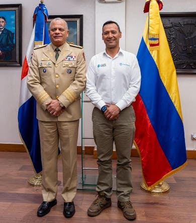 Onofre recibe su homólogo de Colombia