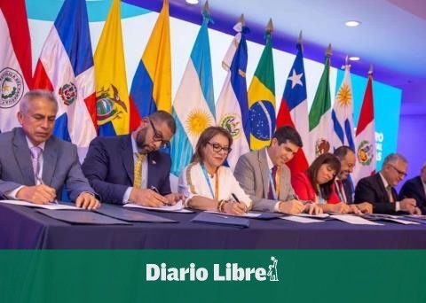 RD and El Salvador sign customs agreement