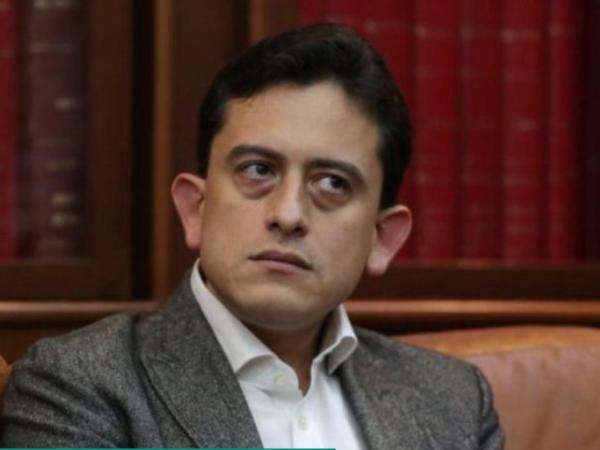 Reyes says that Petro puts his life at risk by accusing him as an accomplice of genocide