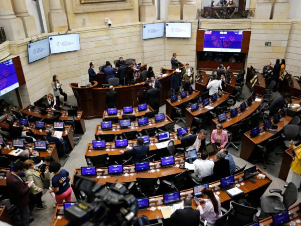 Senate would have run out of aerial tickets due to lack of minhagienda payment