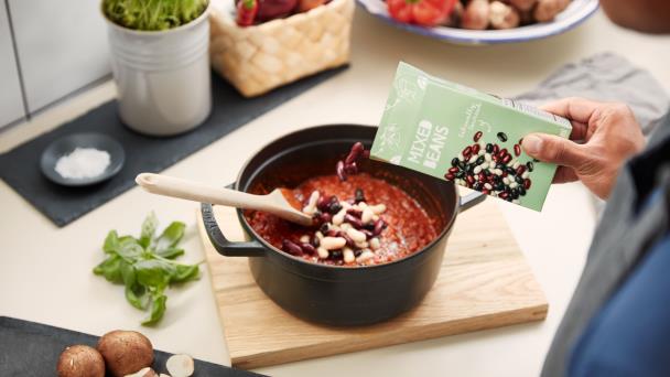 Tetra Pak presents mobile solution for plant packaging tests