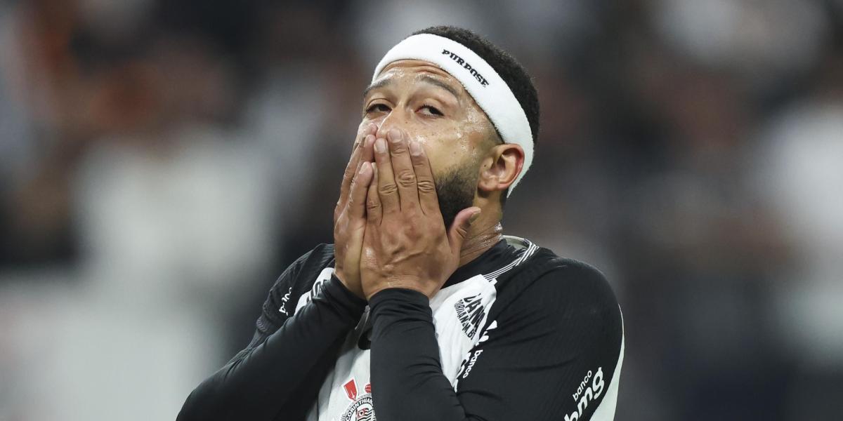 The Corinthians threatens to terminate Memphis Depay's contract