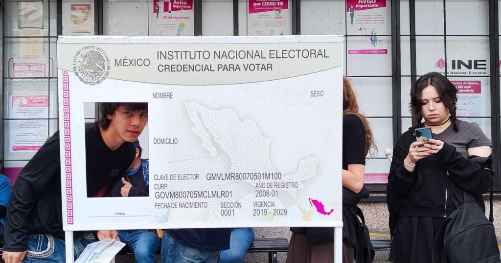 The INE investigates 17 officials for irregular procedures in modules