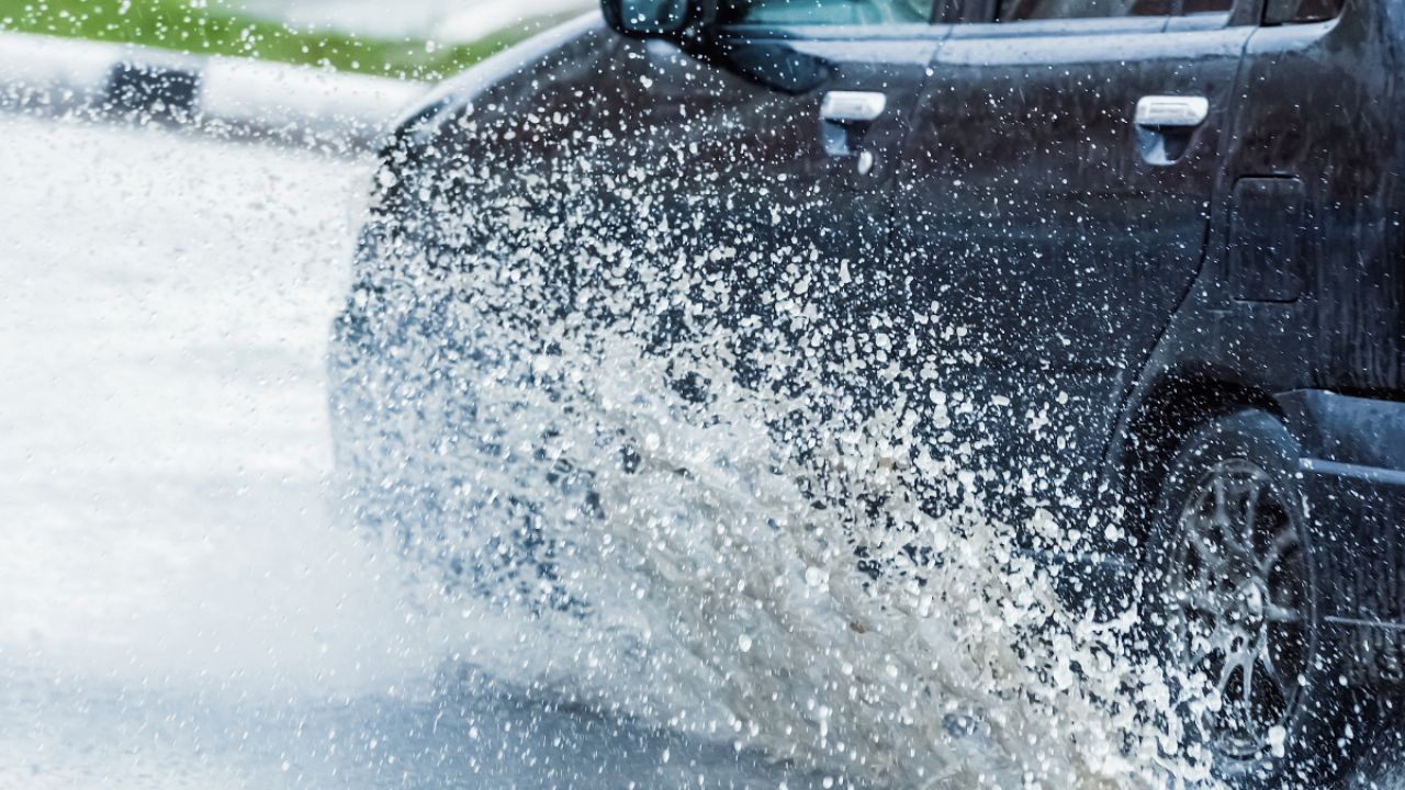 The expensive fine that you must pay if you wet with the car to a pedestrian in Chile