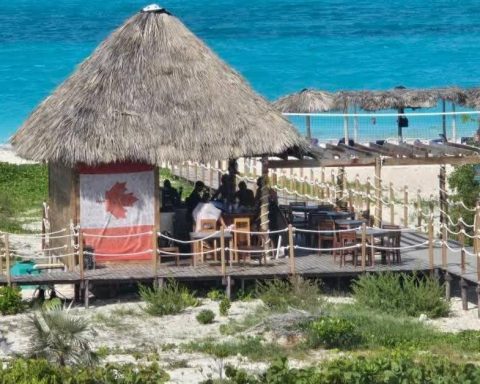 The five luxury hotels of Cayo Cruz close for a fault in the water driver