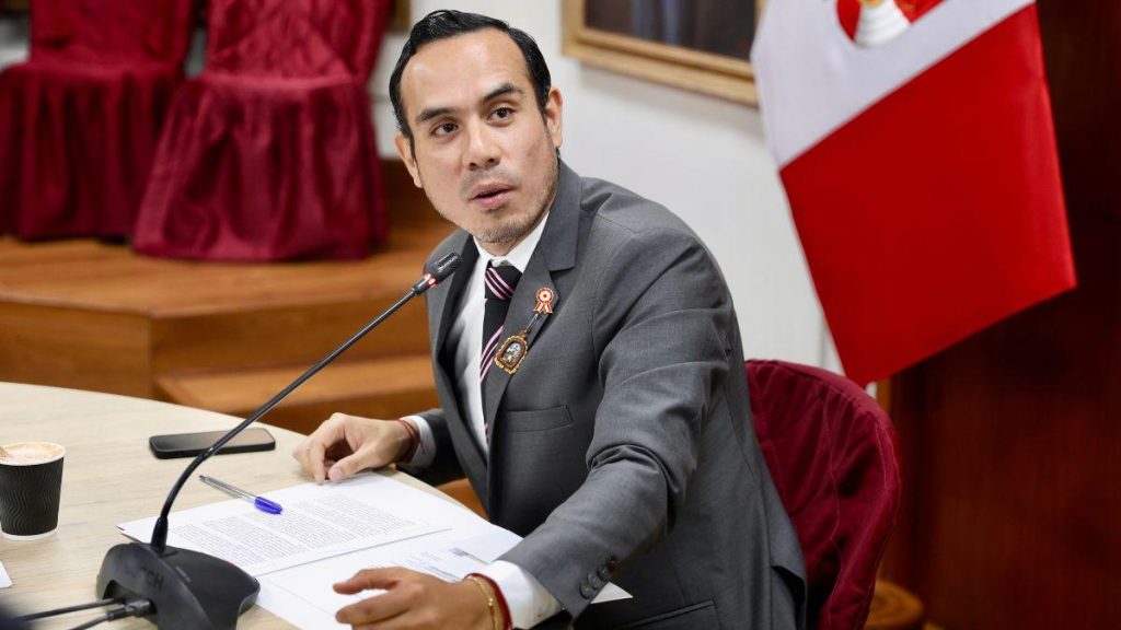 The liabilities that José Jerí drags in his way to the presidency of Congress