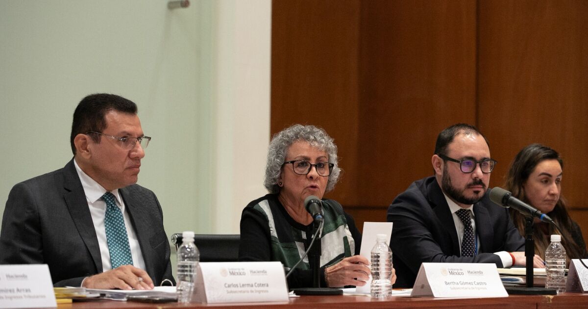 Treasury reduces the cost of 300,000 million pesos spending deficit