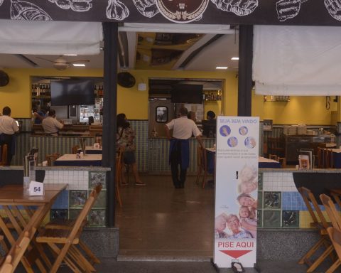 US tariffs can make food expensive in bars and restaurants