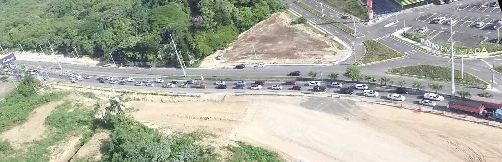 Urban development trapped on an insufficient avenue