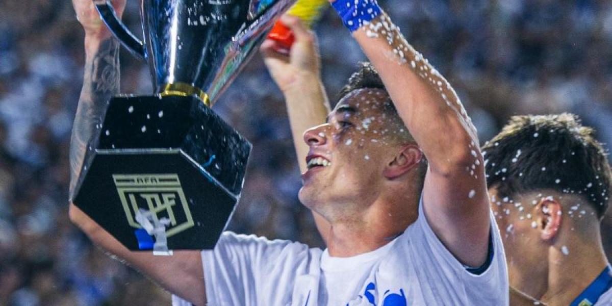 Vélez announces the march of Valentín Gómez