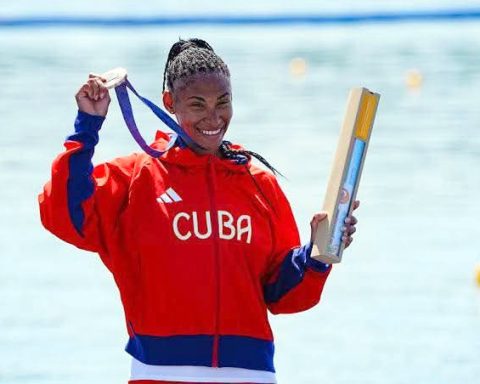 Yarisleidis Cirilo se corona  campeona mundial juvenil y sub-23 en la modalidad C-1 a 200 metros en Montemor-o-Velho, Portugal. Foto tomado de su cuenta en Facebook.