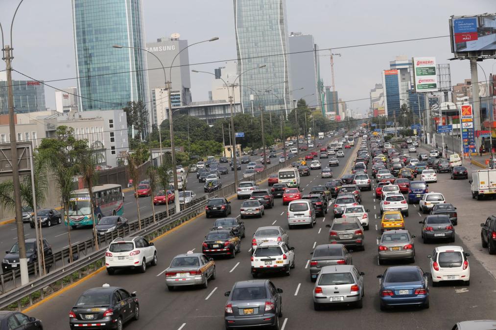 90 cars are sold per 1,000 inhabitants