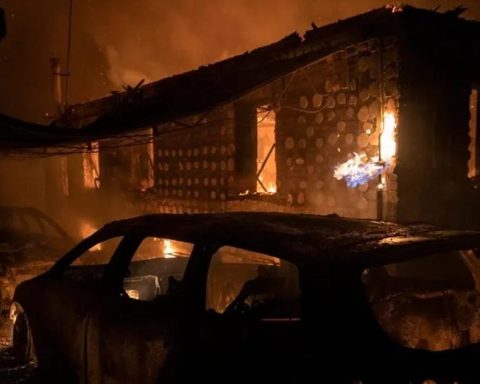 A dead and multiple injured by Russian attacks in western Ukraine