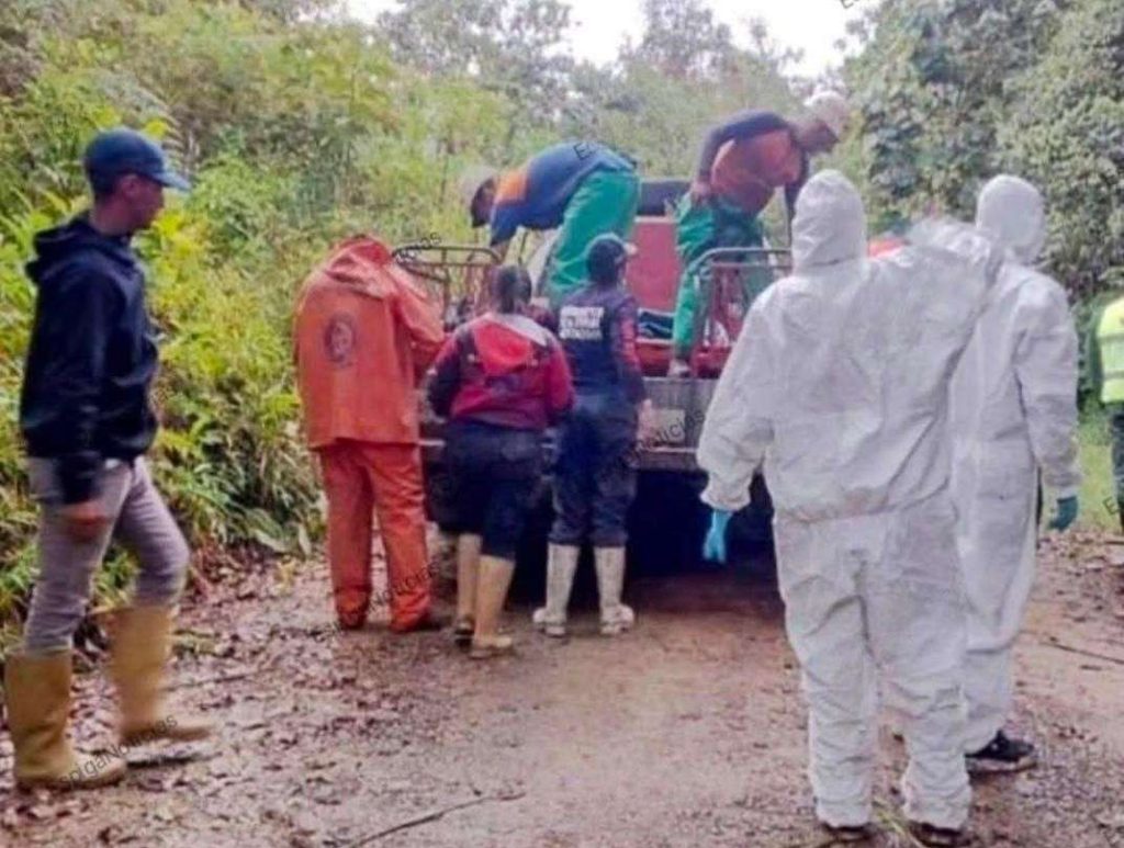 A woman's body rescue from a ravine