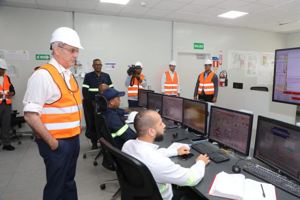 Abinader se disculpa y garantiza soluciones a los apagones