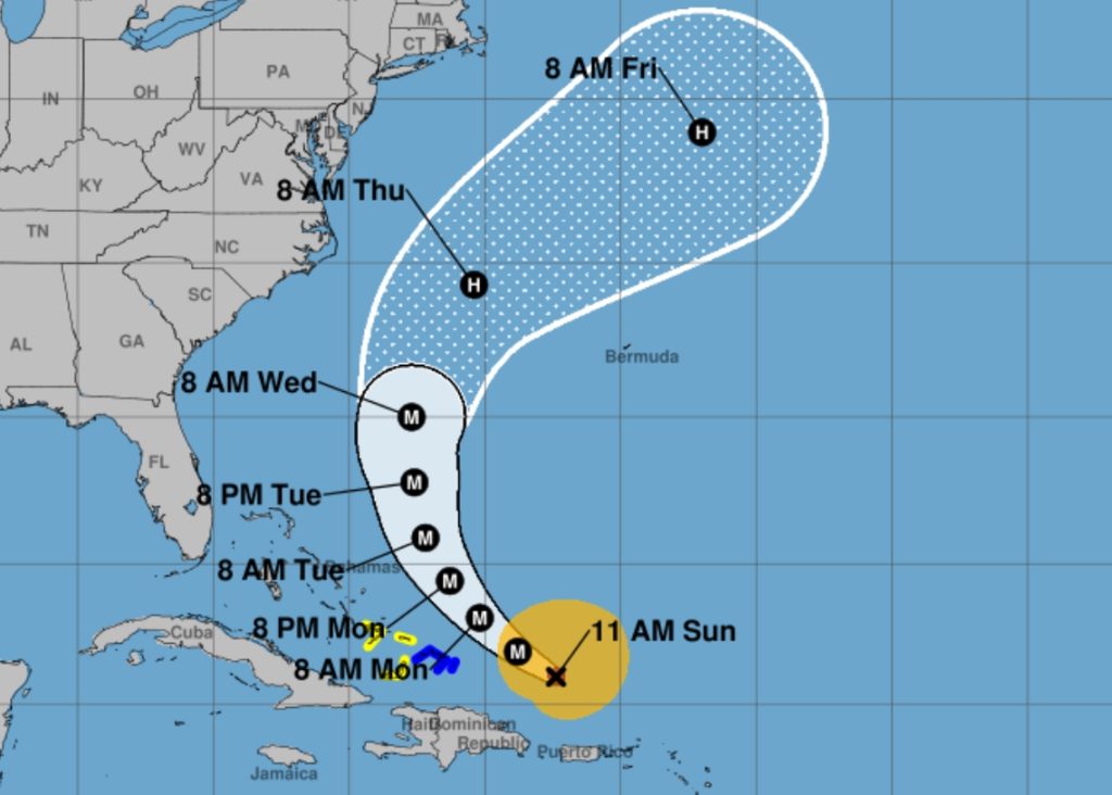 After intensifying quickly, Hurricane Erin advances in the Atlantic but far from Cuba