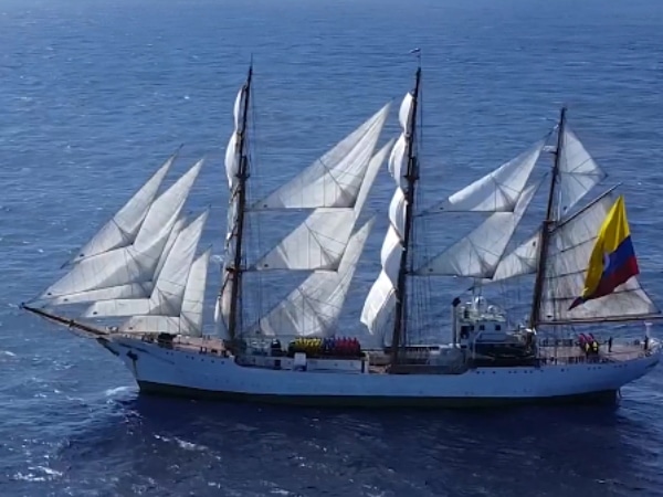 Arc Gloria ship received recognition as 'Colombian ambassador to the seas'