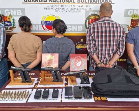 Arrested in Apure five Colombians with firearms