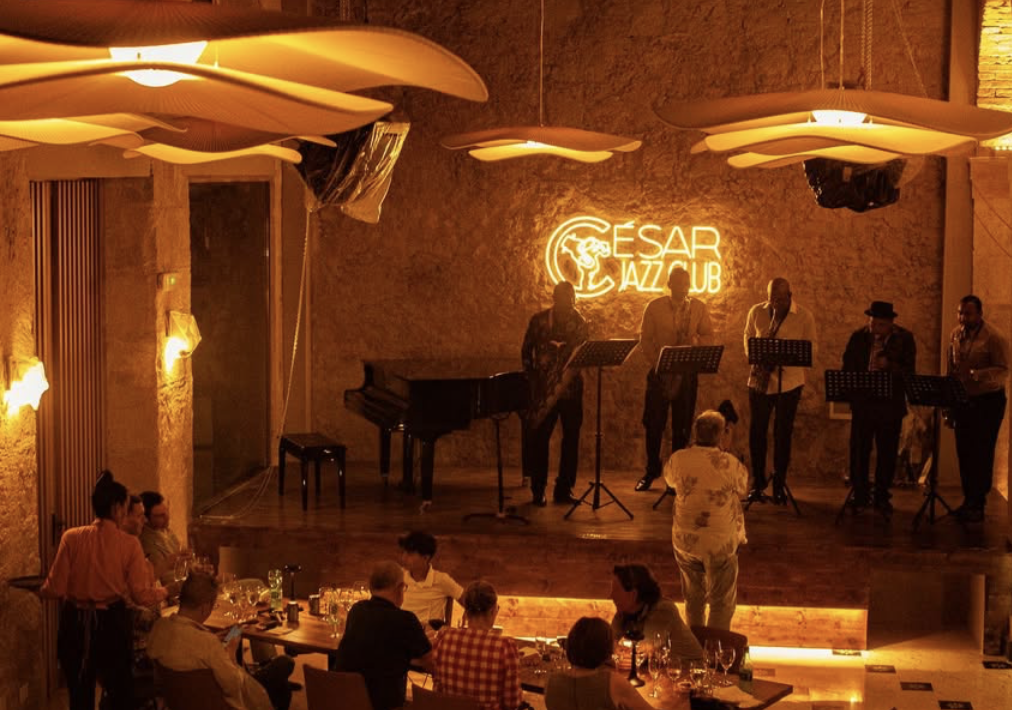 August at César Jazz Club