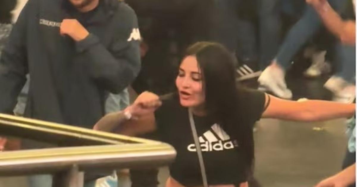 Authorities are looking for a woman who unleashed chaos in the Movistar Arena