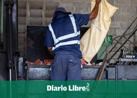 Authorities incinerate more than 11 million illicit products