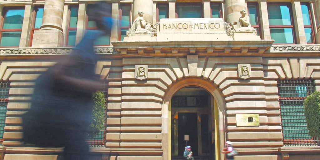 Banco de México must stop cuts in the rate, warns Bx+