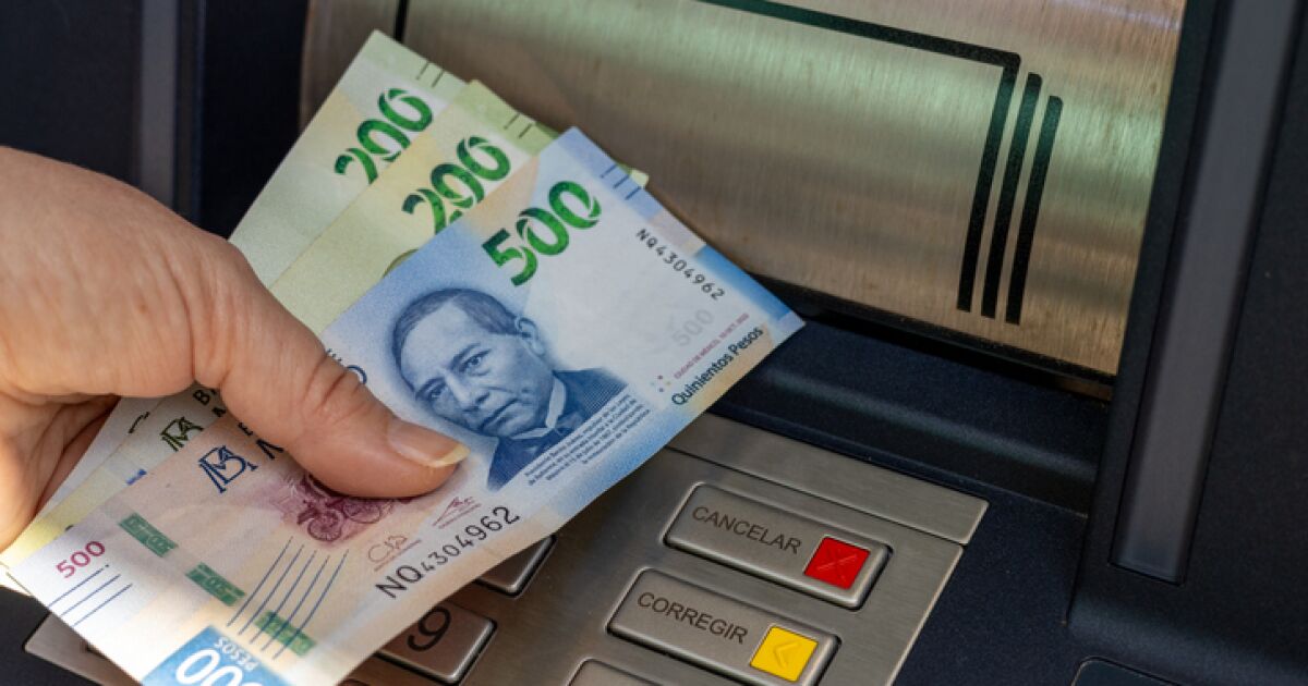 Bank credit is contracted for the first time in 9 months