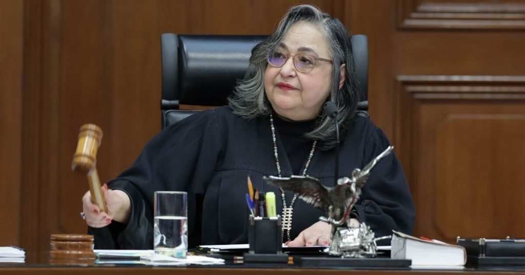 Between applause and claims, standard piña low curtain to give way to new cutting