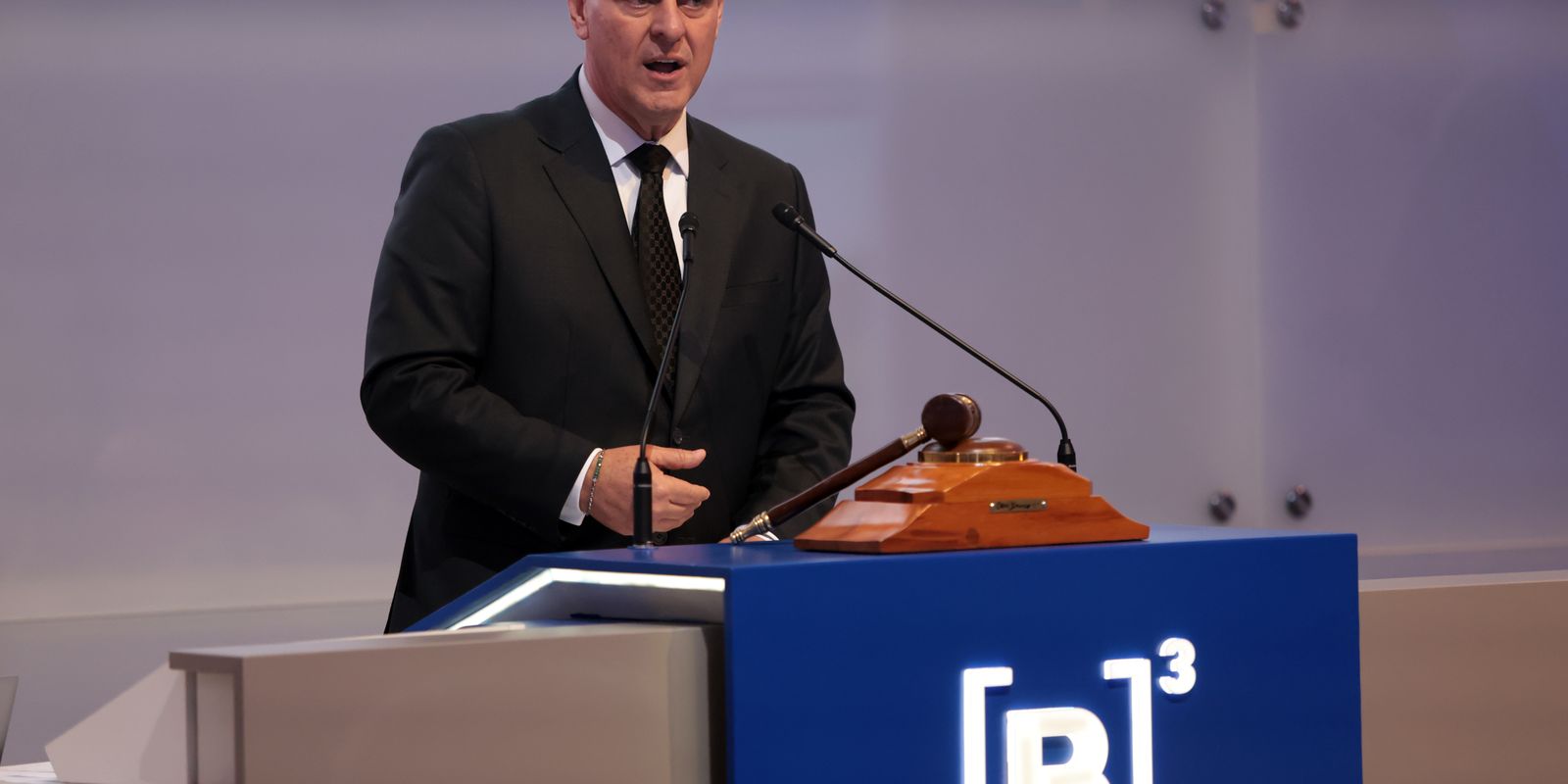 Brazil seeks dialogue, but will not negotiate sovereignty, says Fávaro