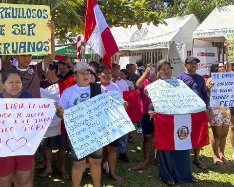 Business guilds support government position in defense of the sovereignty of Santa Rosa