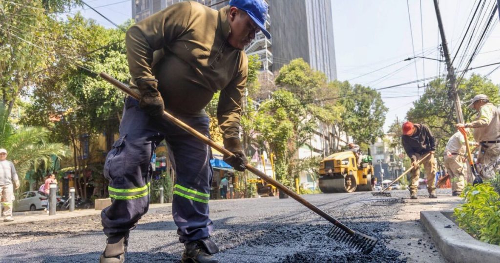 CDMX will allocate more than 2,000 million pesos to reincarpet avenues and repair potholes