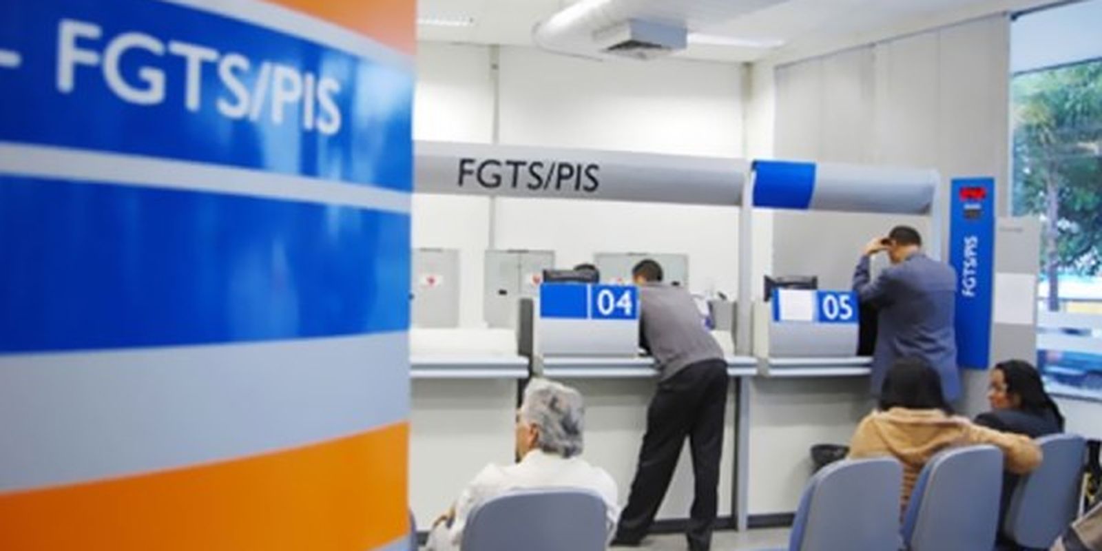 Caixa releases salary allowance for born in November and December