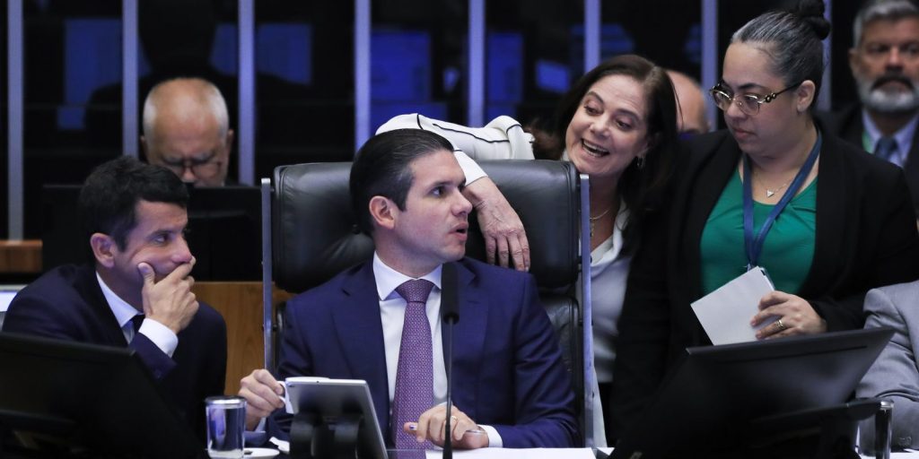 Chamber approves urgency to exempt the IR of those who earn up to R $ 5,000