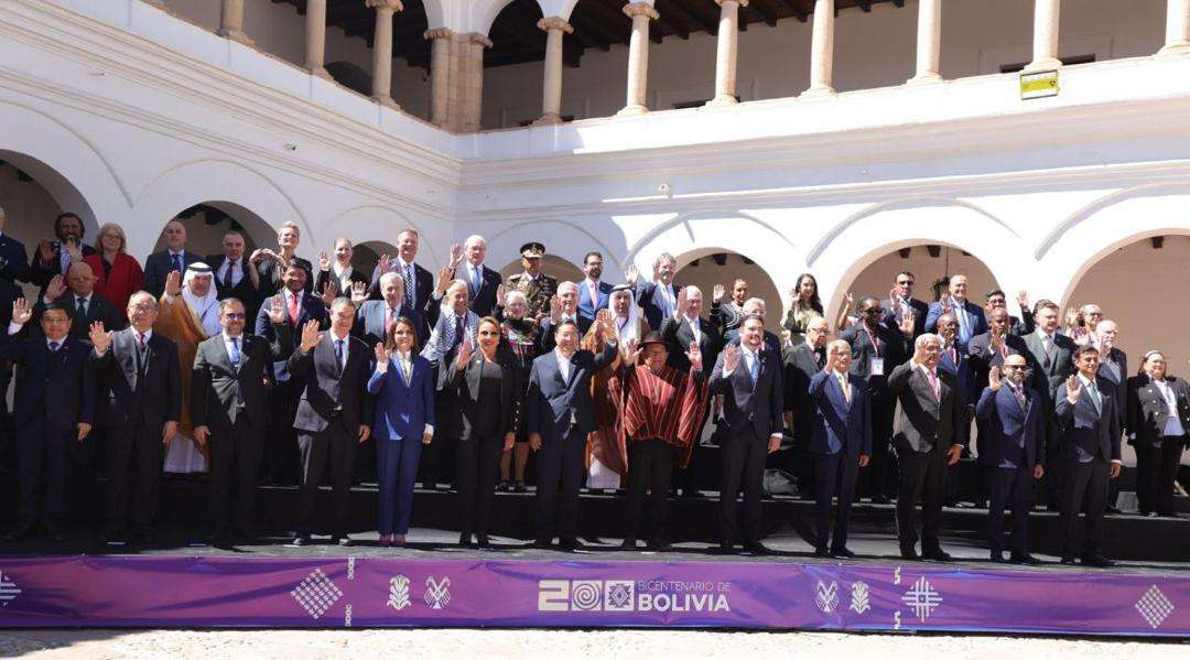 Chancellor Yván Gil participates in national acts in Bolivia