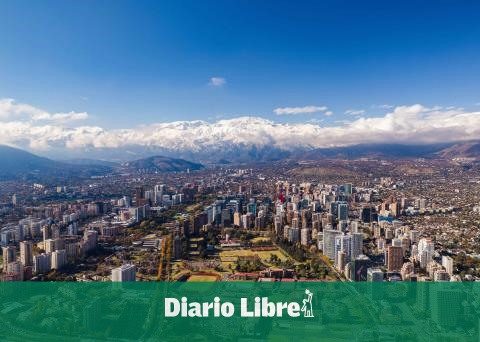 Chile and RD two democracies with growing debts