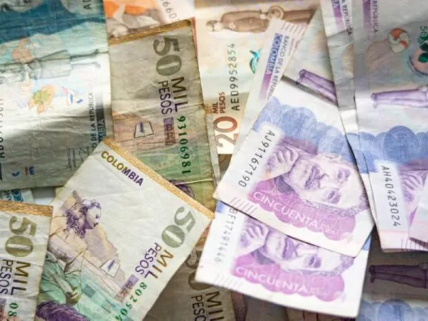 Colombia is the edge of losing the investment grade completely