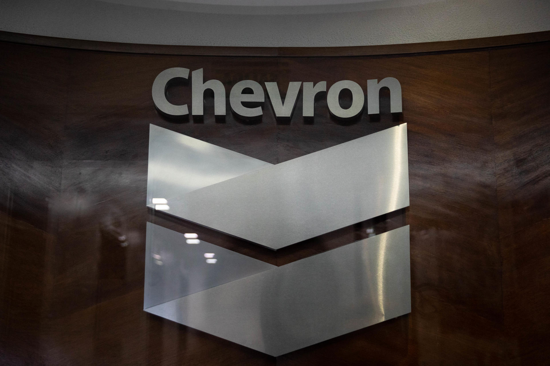 Communist Party denounces irregularities in the reactivation of Chevron's operations