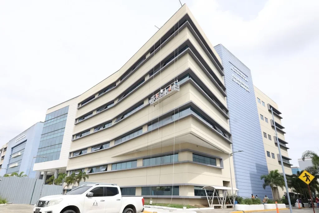 Complejo hospitalario Luis Eduardo Aybar