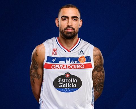 Cuban basketball player Yunio Barrueta signs with Santiago de Compostela team