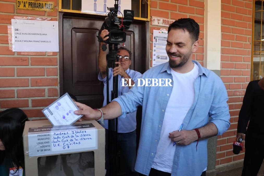 Del Castillo says that 'he managed to save the acronym' of the MAS-PSP and that he 'will rule the country again'