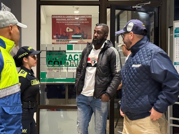 Hincha deportado por Migración Colombia.