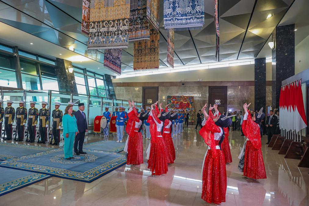 Dina Boluarte is already in Indonesia